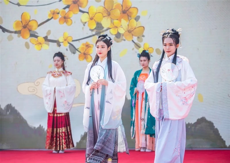 遠(yuǎn)通五一車展來了！#11271